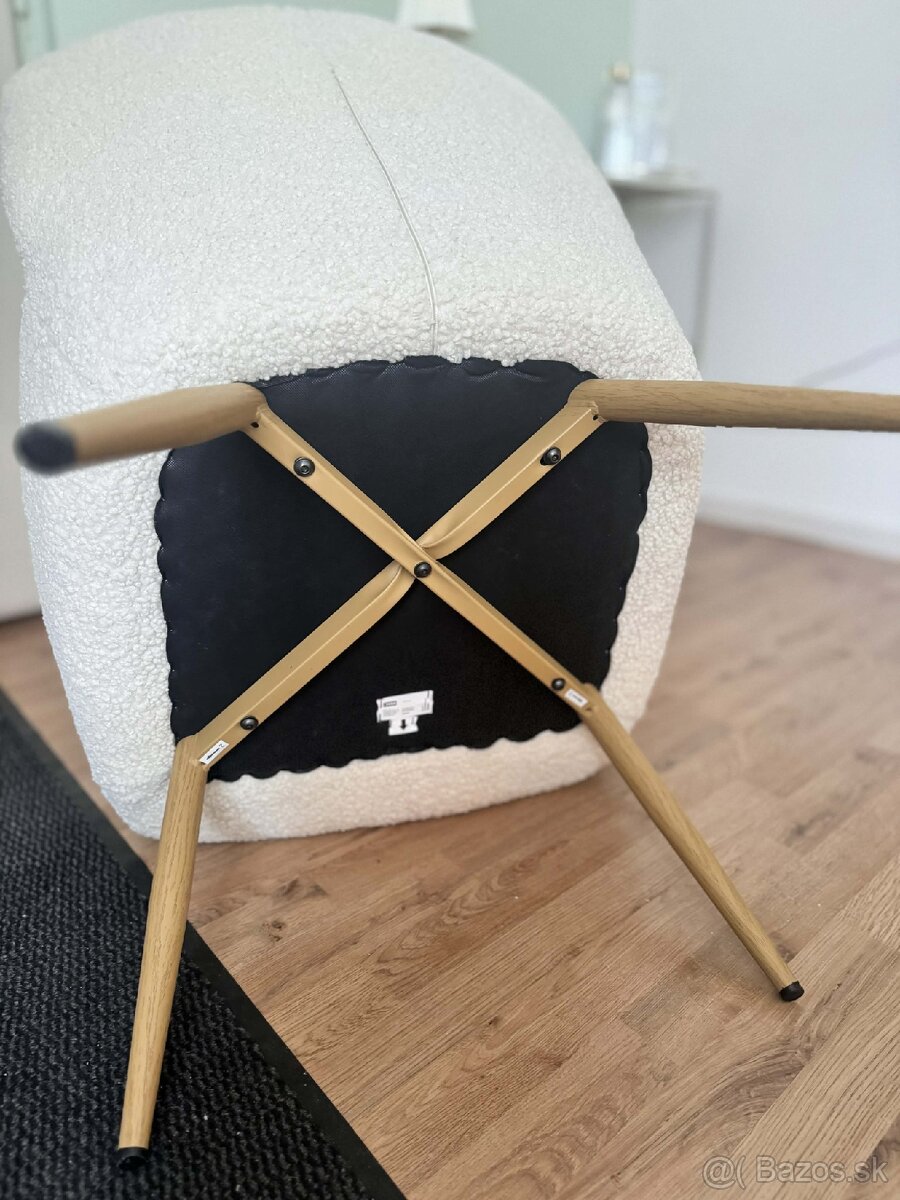Čalúnené kreslo - 4