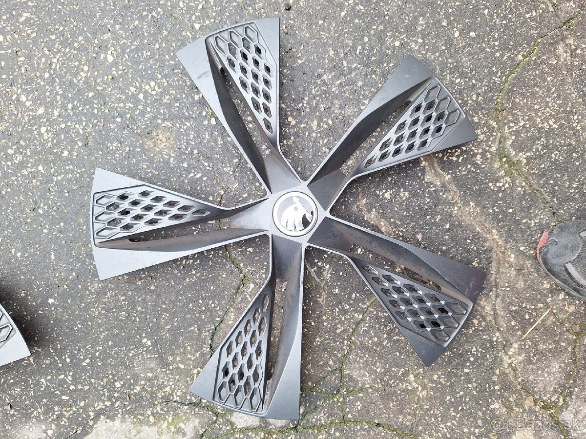 Puklice originál škoda karoq r19 - 4