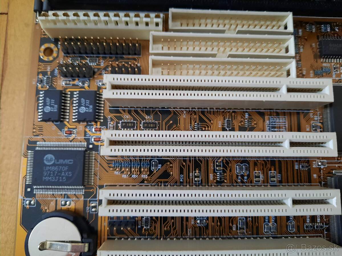 Retro zakladna doska PCChips M537 V5.1 + RAM + CPU - 4