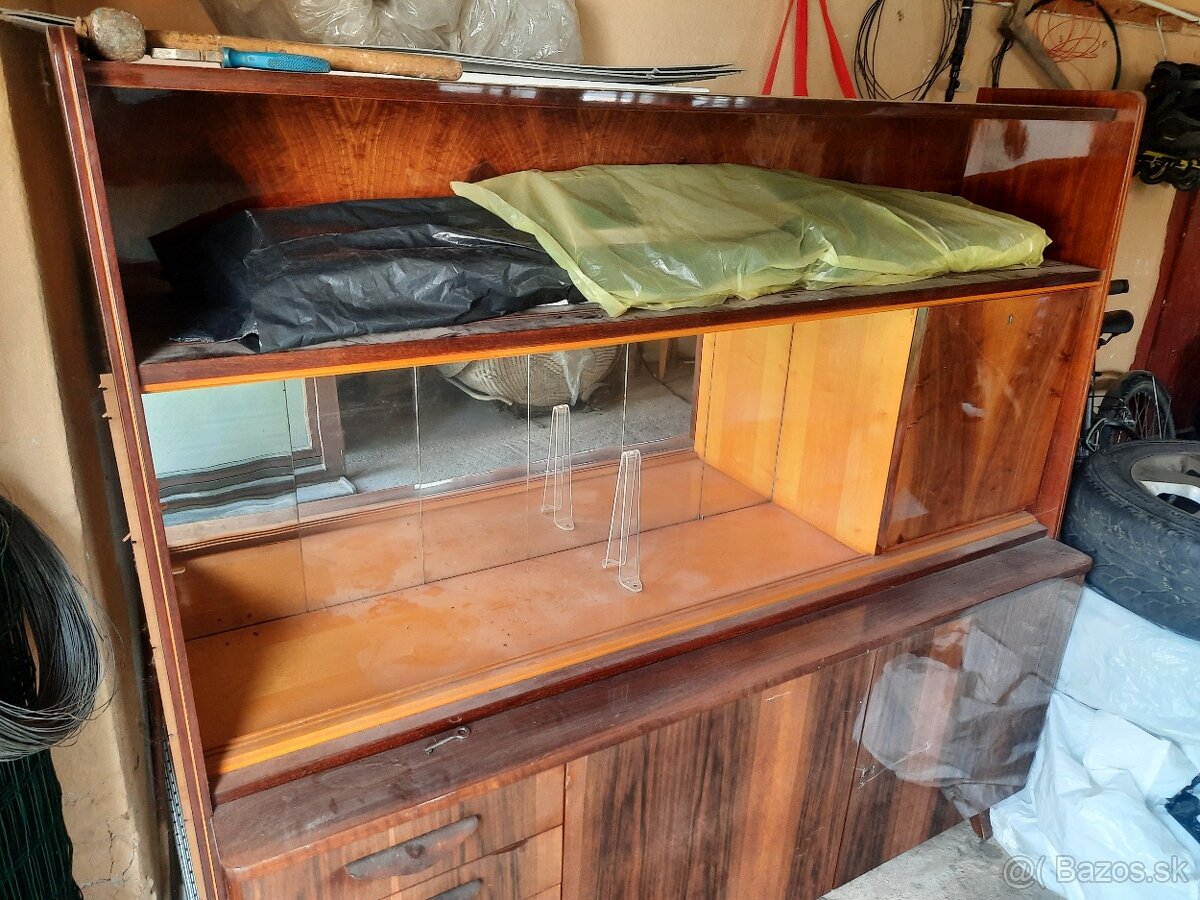 Drevené eurookna a obývacia stena - 4