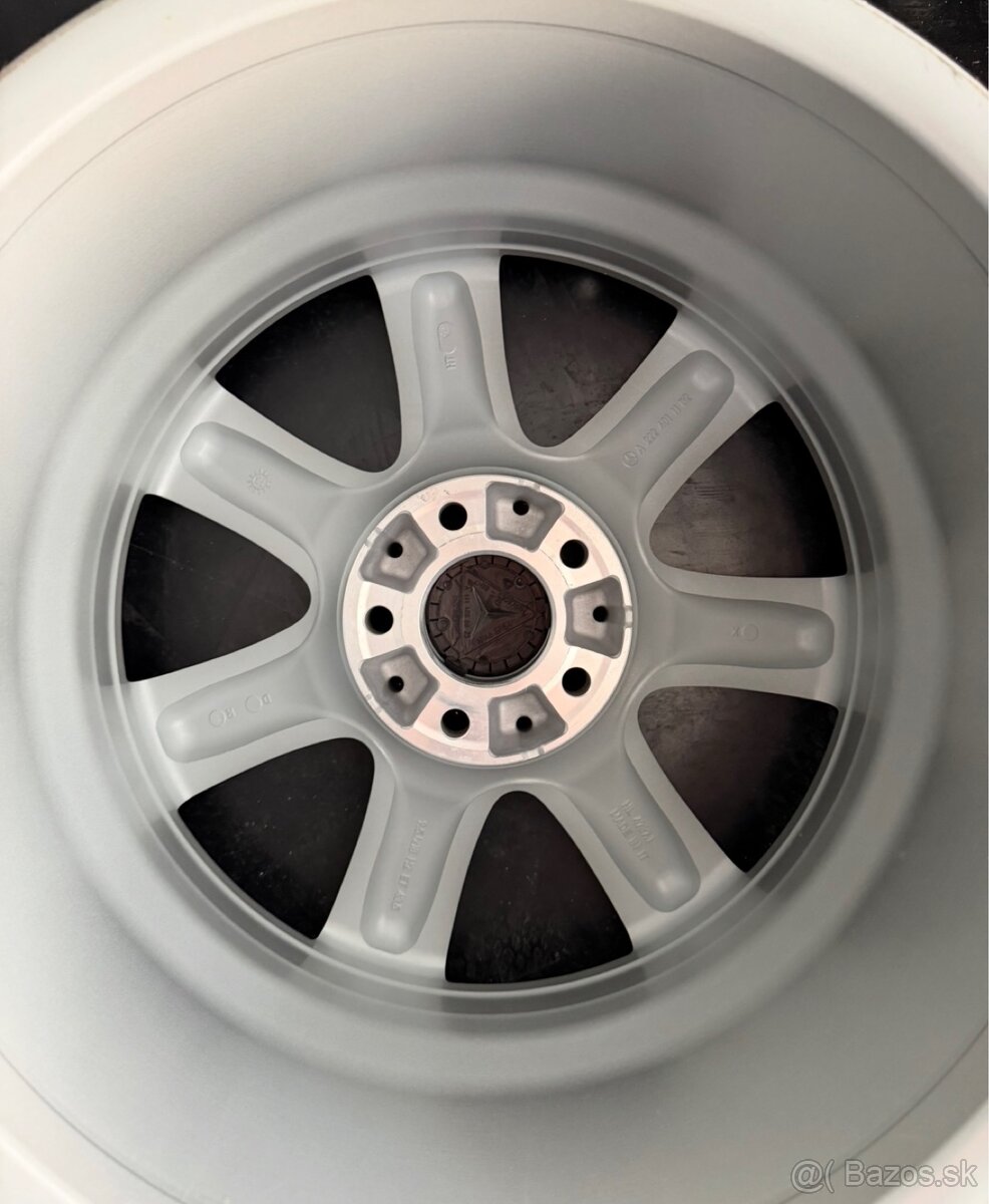 #17 Elektróny originál Mercedes r18 - 4