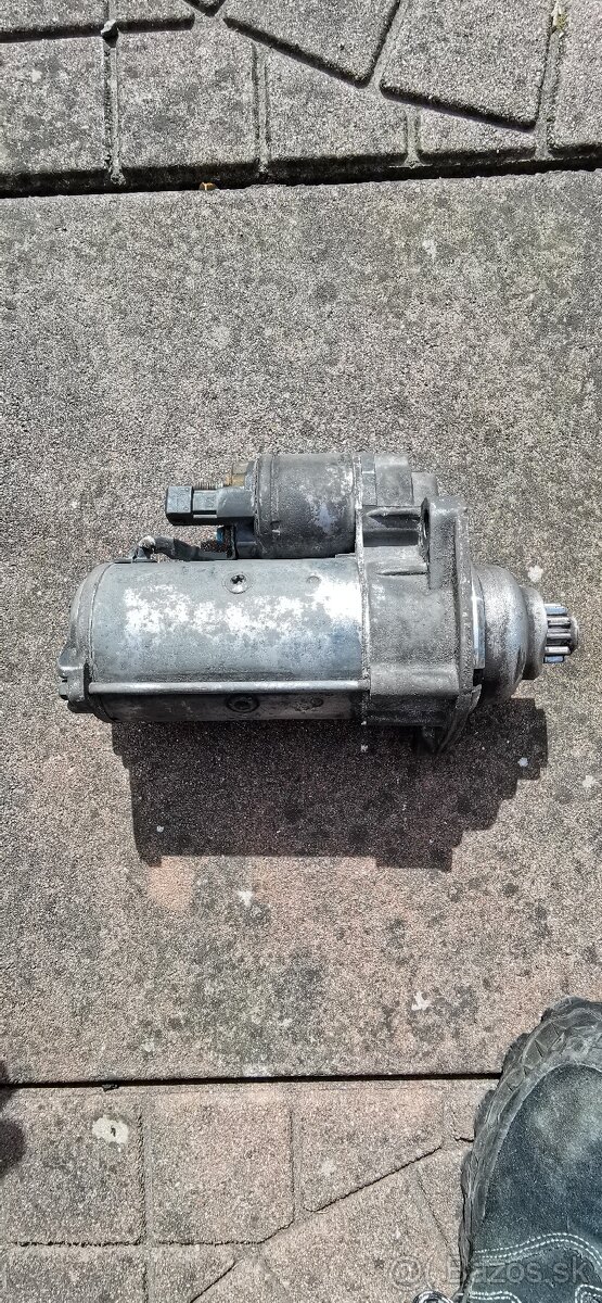 Predám Valeo štartér VW AG 02A 911 024G - 4