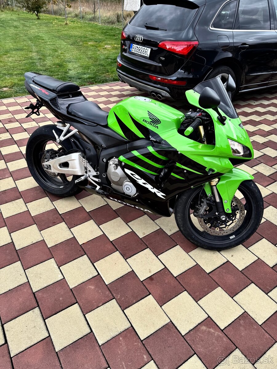 Honda CBR600RR 2007 - 4
