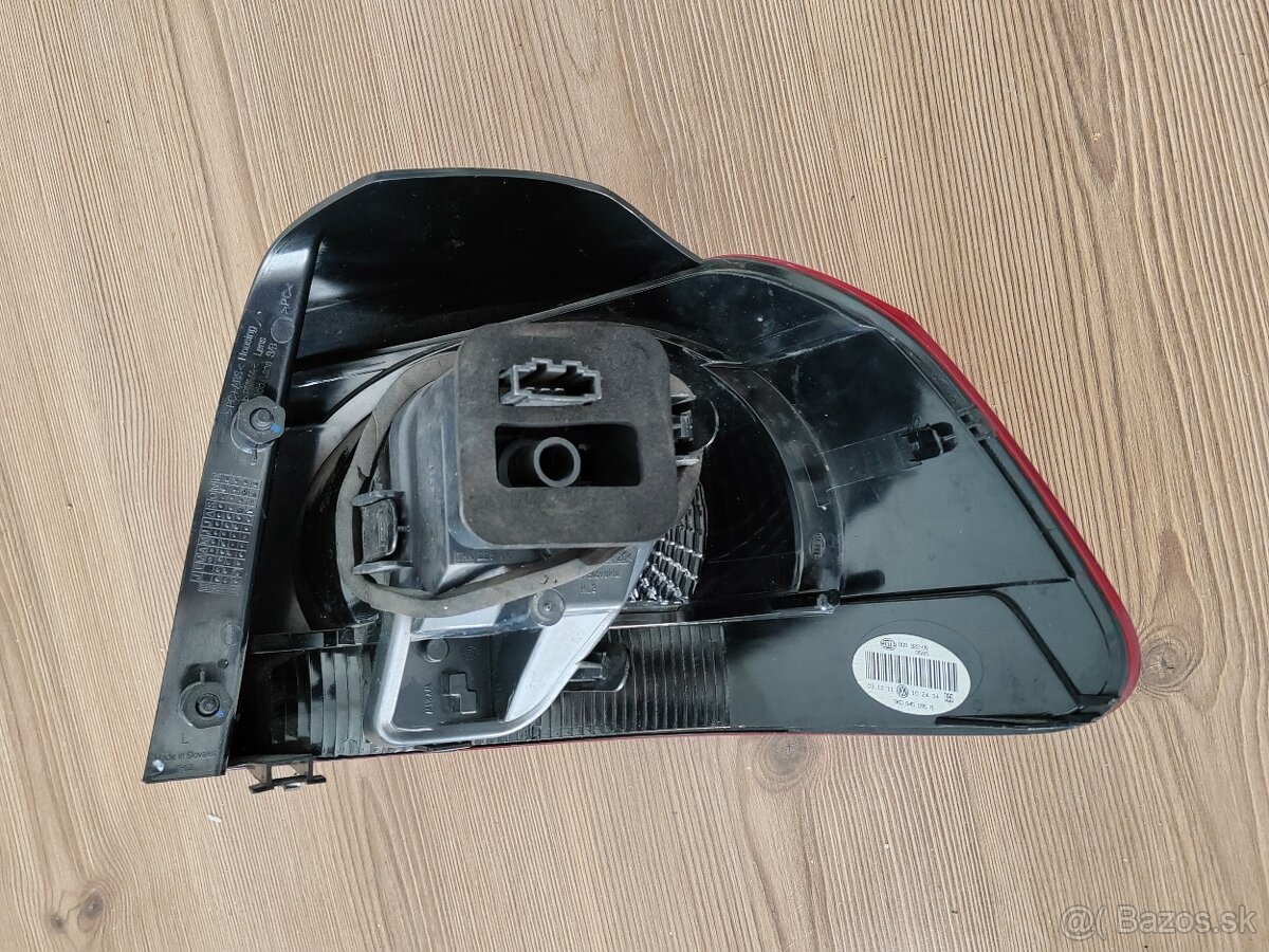 Volkswagen Golf 6 hatchback zadné svetlo - 4