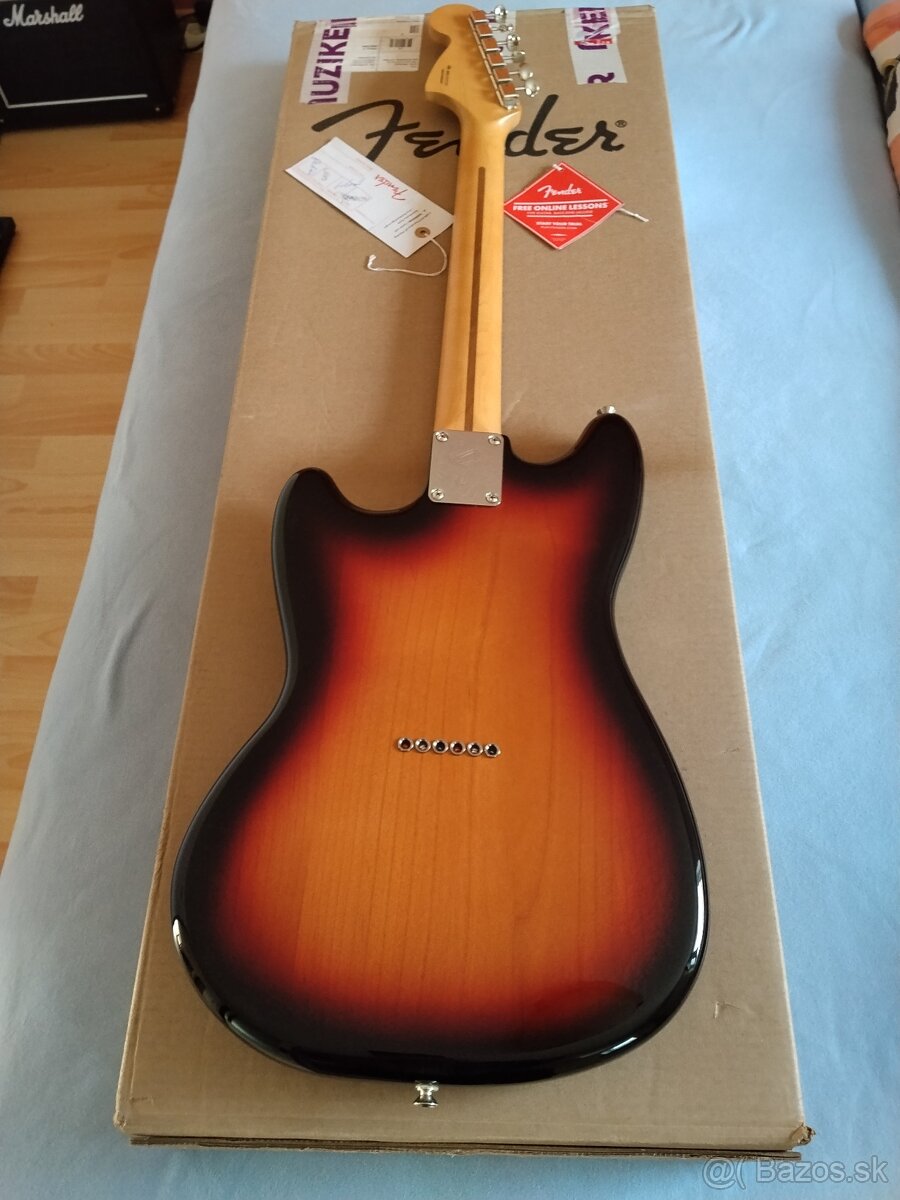 Fender Mustang player 2 - 4