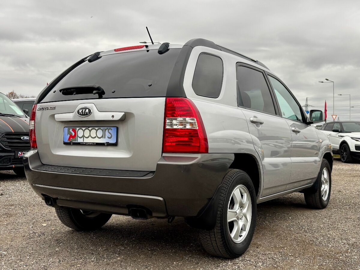 Kia Sportage 2.0 CRDi LX A/T - 4
