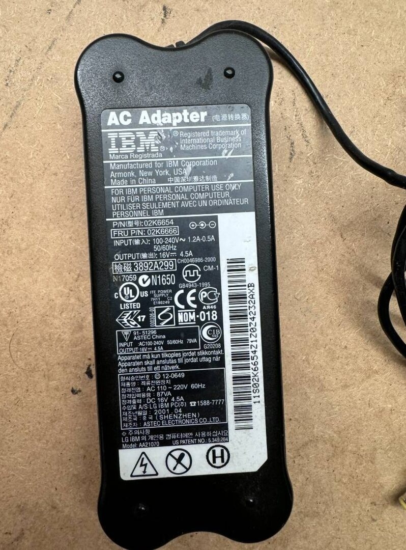 Nabíjačka na notebook IBM 16V 4.5A 72W Model AA21070 - 4