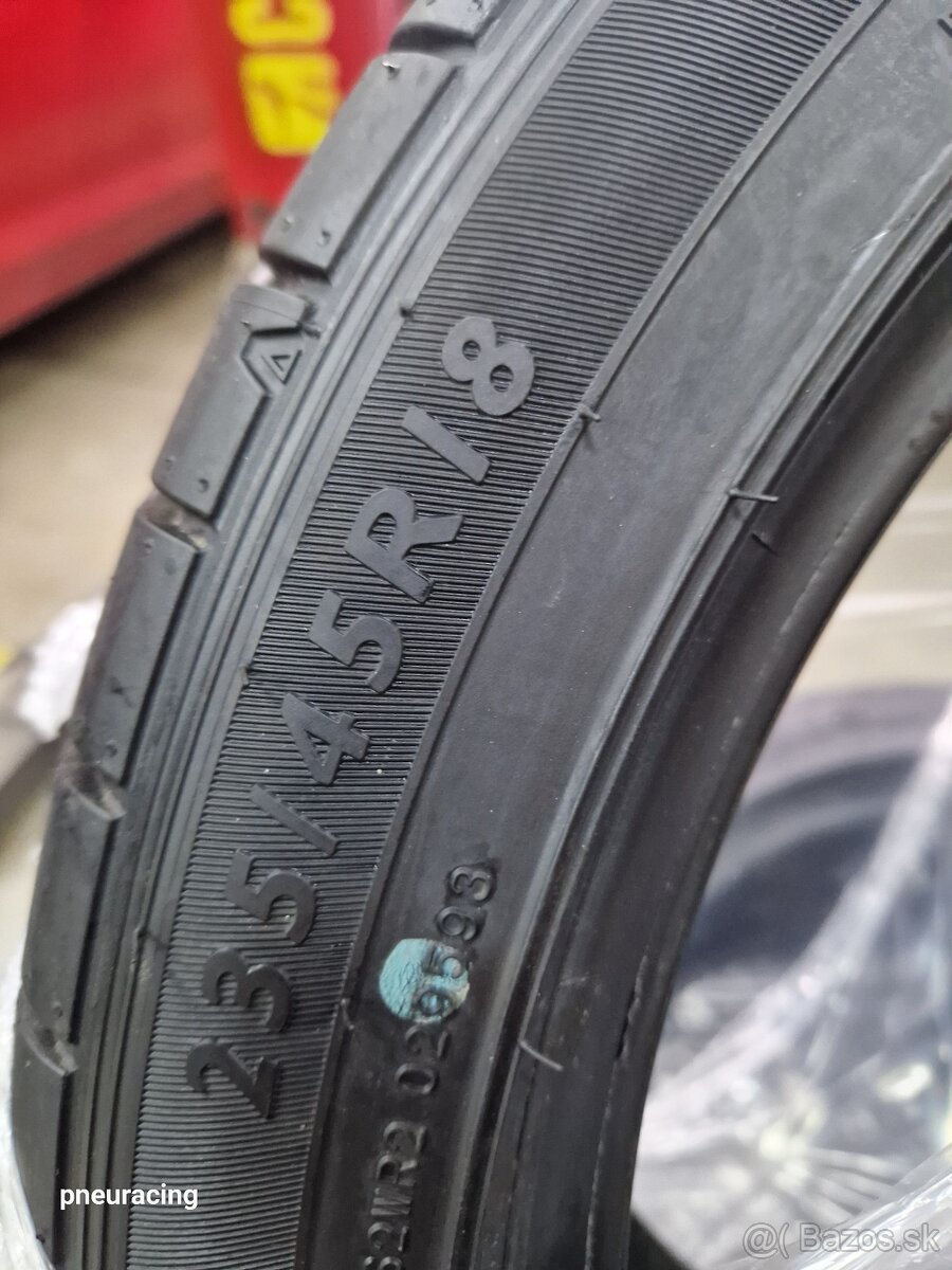 Dunlop 235/45 R18 letne DEMO - 4