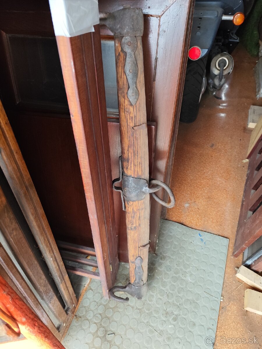 Dekoratívne veci sedliackeho charakteru - 4