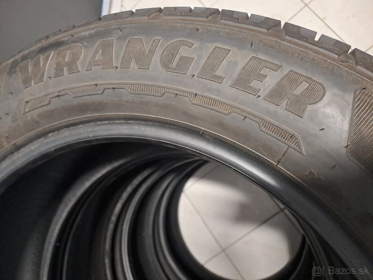 Nové pneu / SUV Good Year / Ford / Amarok