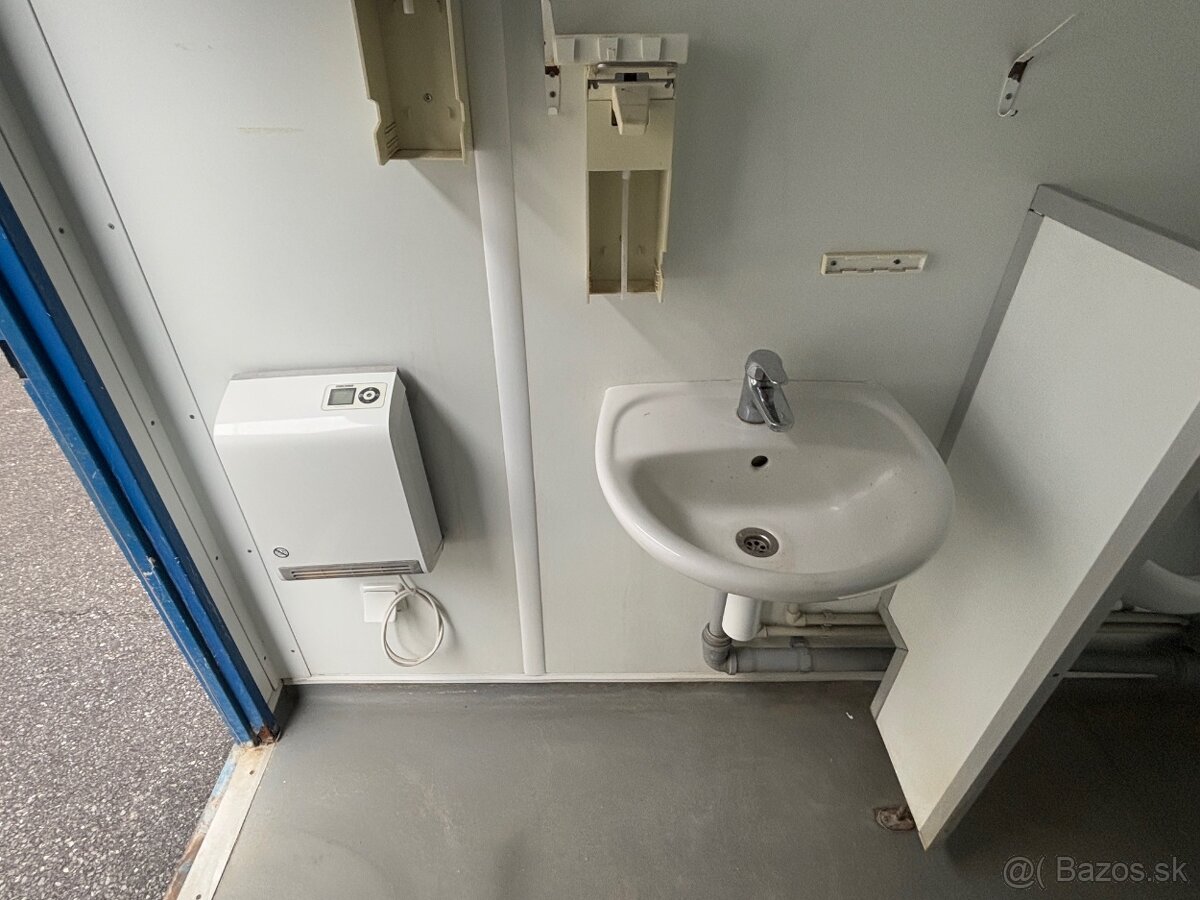 Sprchový / WC kontejner / 2016 / 2.8m výšky - 4