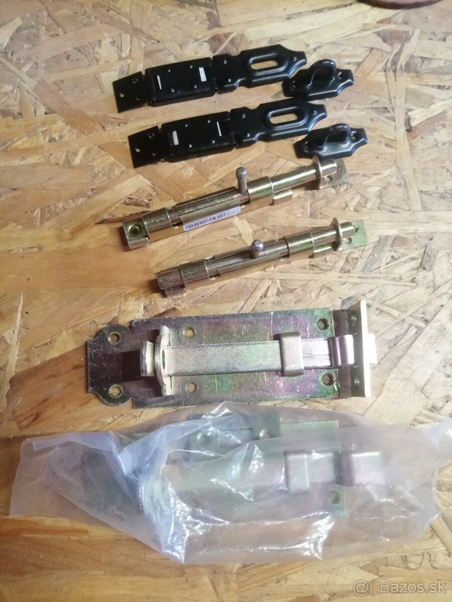 zástrč 2x 140x55x5mm, kolieska - 4