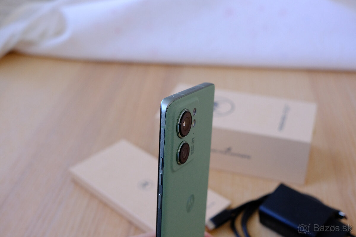 Predám mobil Motorola Edge 40 v perfektnom stave - 4