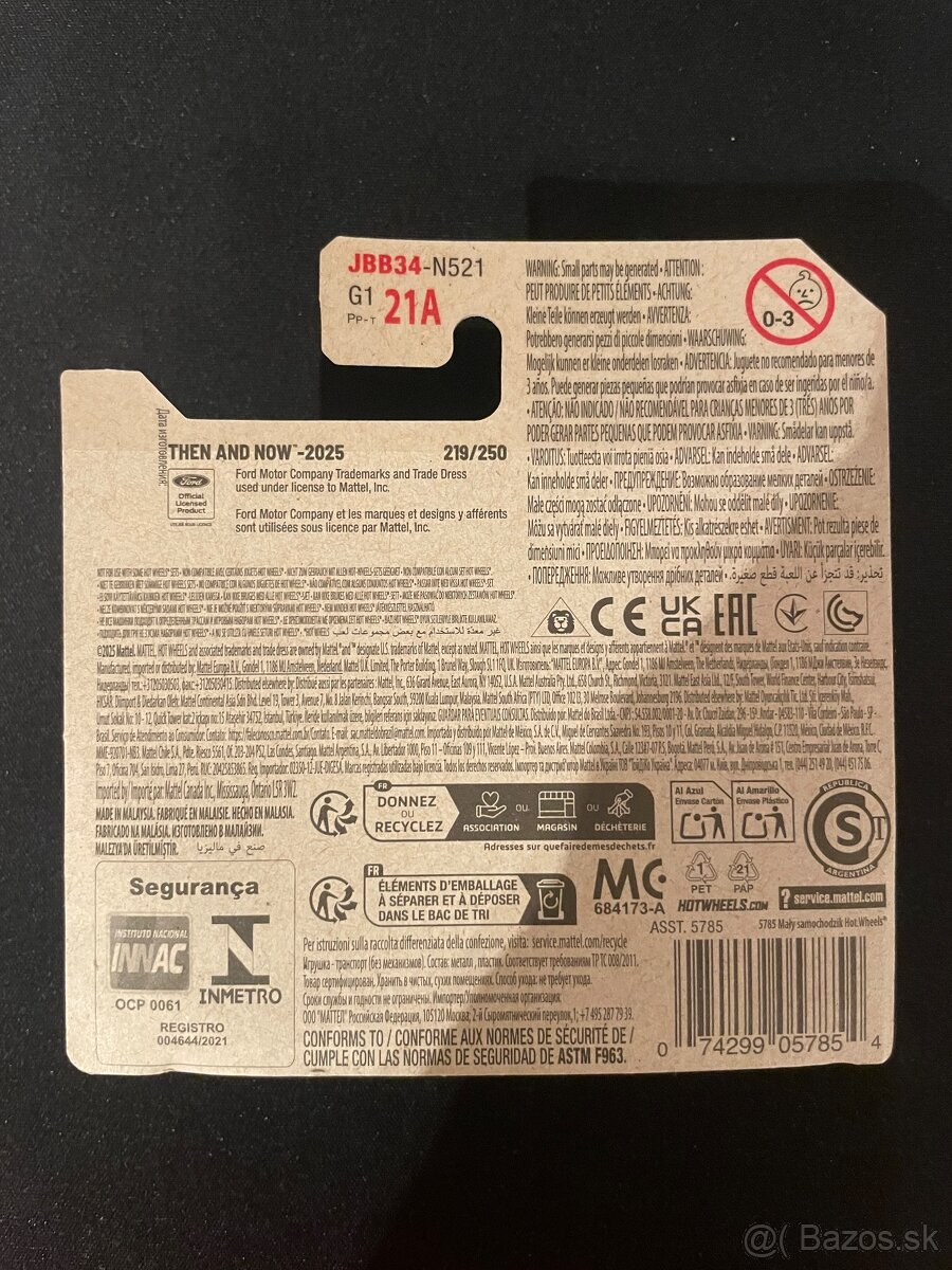 HotWheels Ford Mustang Dark Horse - 4