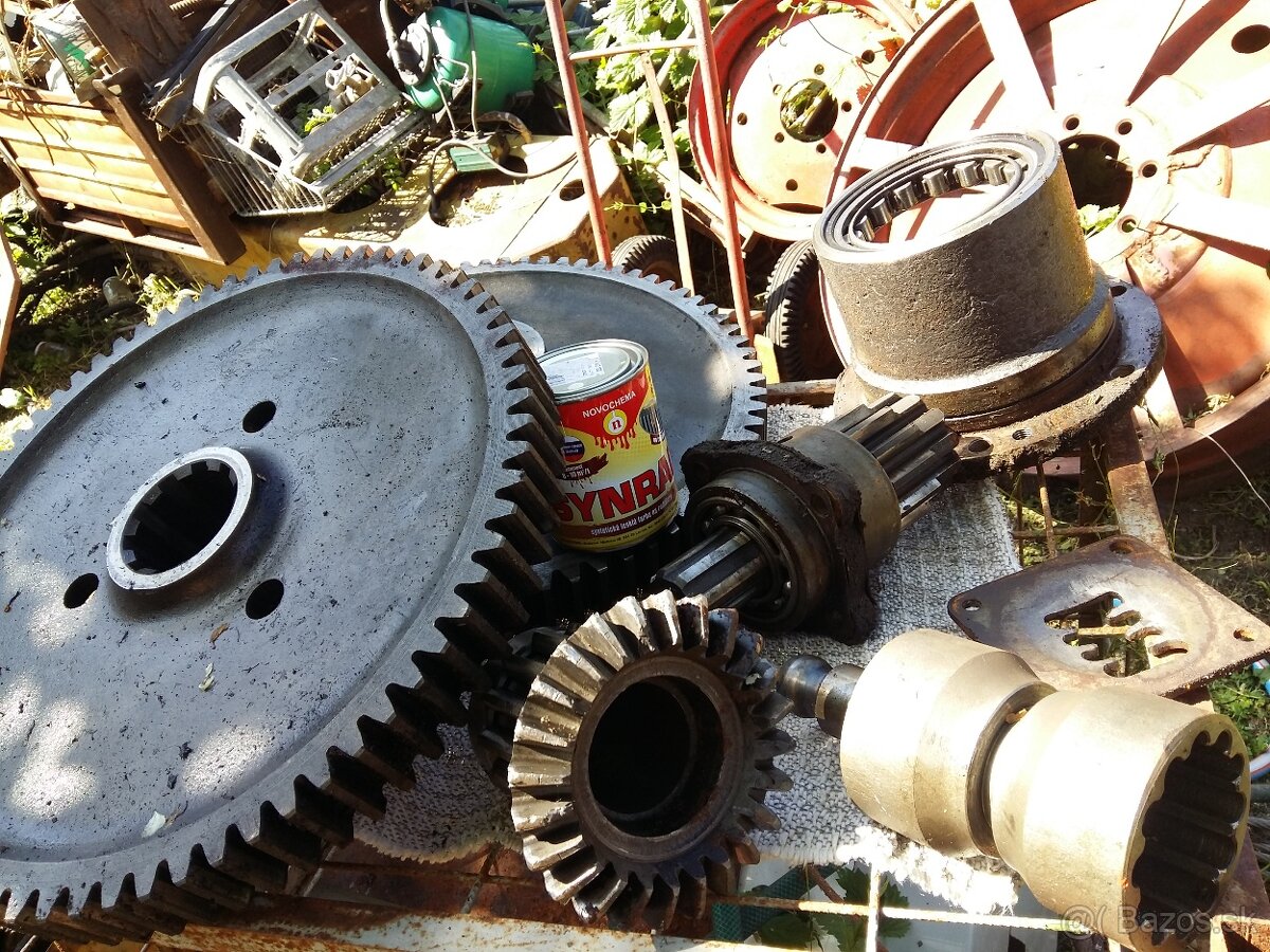 Bielorus Diely EO2621a starší guľatejši typ Bielorus d65 - 4