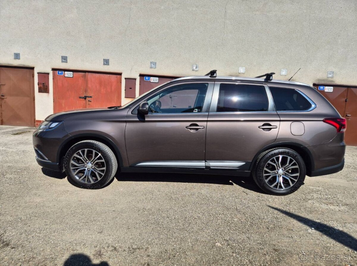 Mitsubishi Outlander 2.2D 4x4 2015 - 4