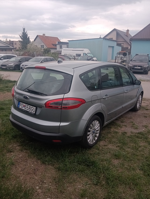 Ford S-max 2.0TDCi automat 7miestne - 4