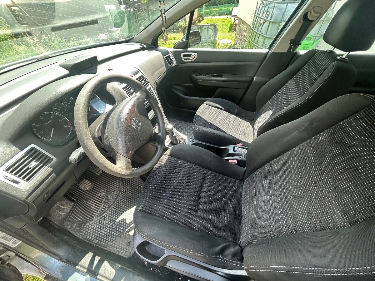 Peugeot 307 1.6HDI - 4