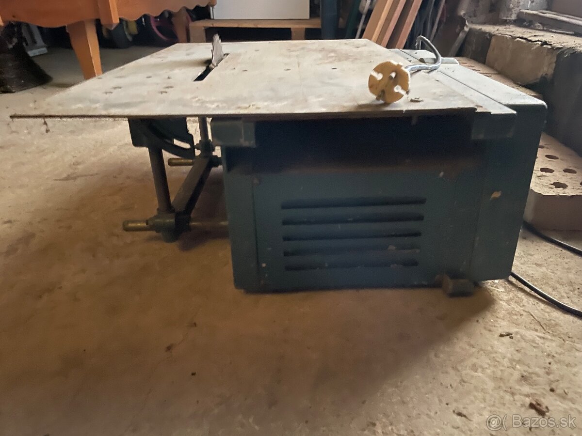 Stolová okružná píla, hobľovačka, zrovnavačka DAUER 900W - 4