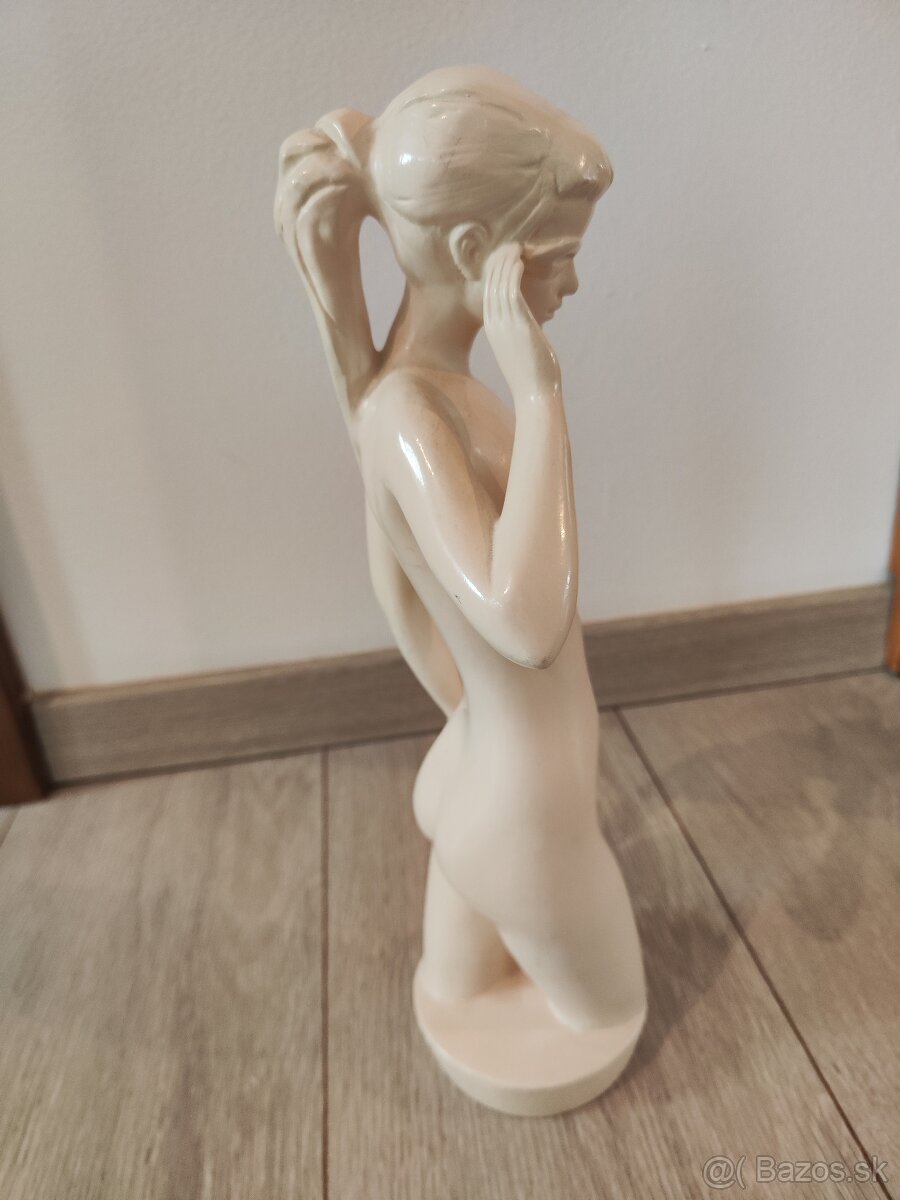 Socha nahé dívky,styl brusel- Jihokera - 4