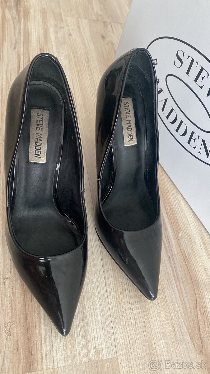 Lodicky Steve Madden c. 38 - 4