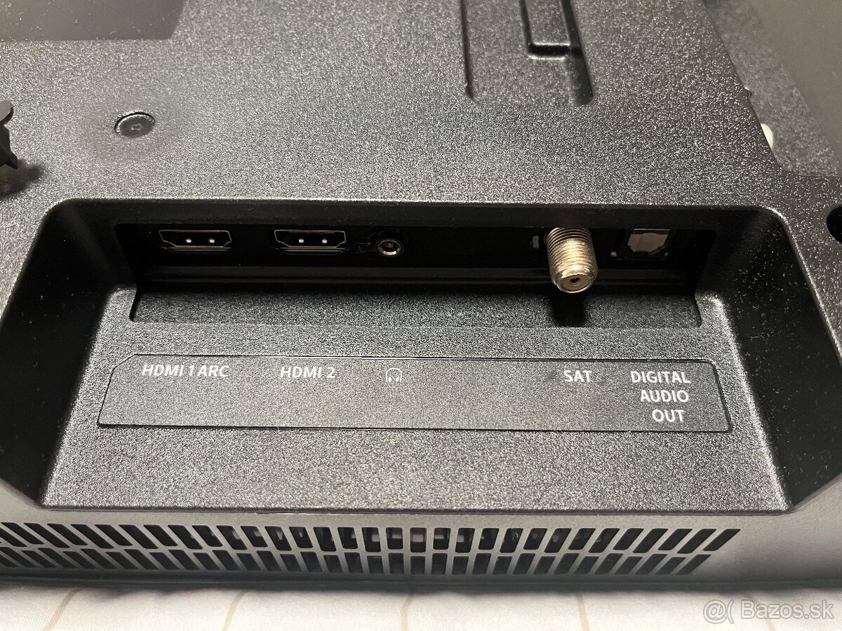 PHILIPS 5500er Serie 32'' - 4