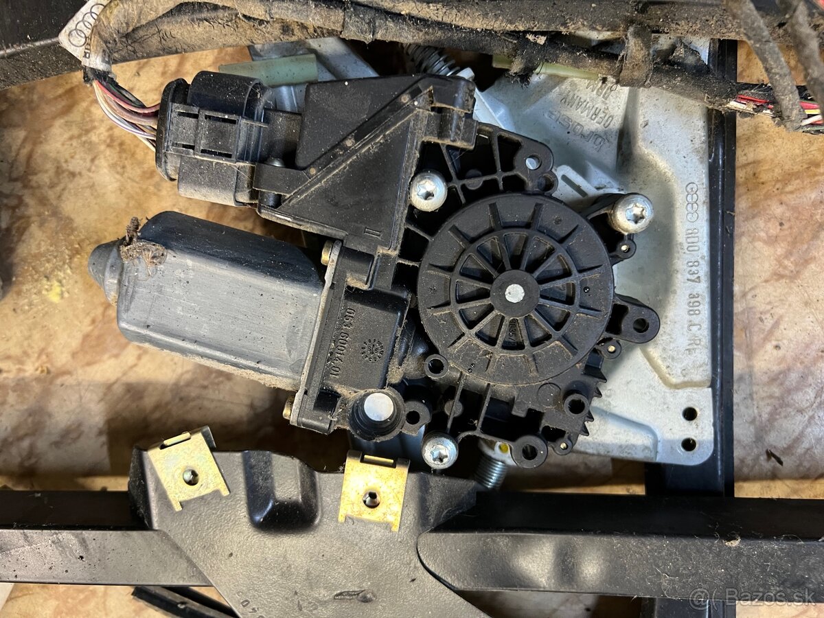 Stahovanie okna audi a4 b5,5 b5 - 4