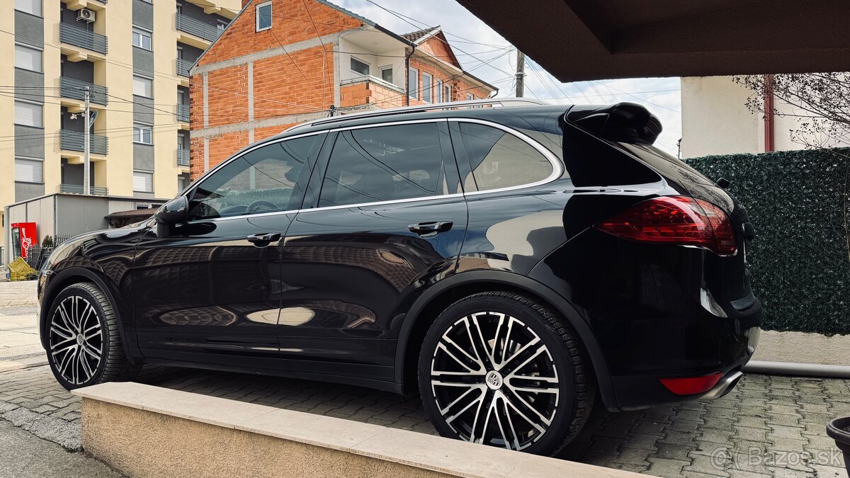 Porsche Cayenne, Nové Rozvody