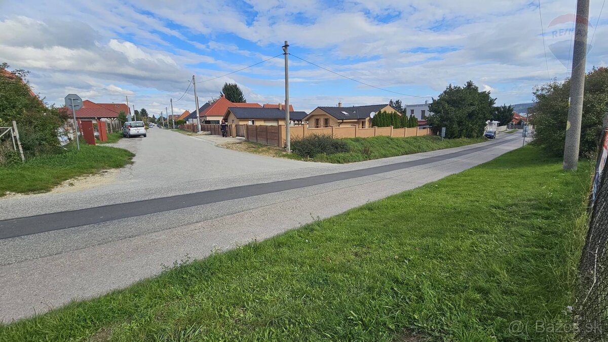 Na predaj pozemok 660 m2 v obci Lužianky. - 4