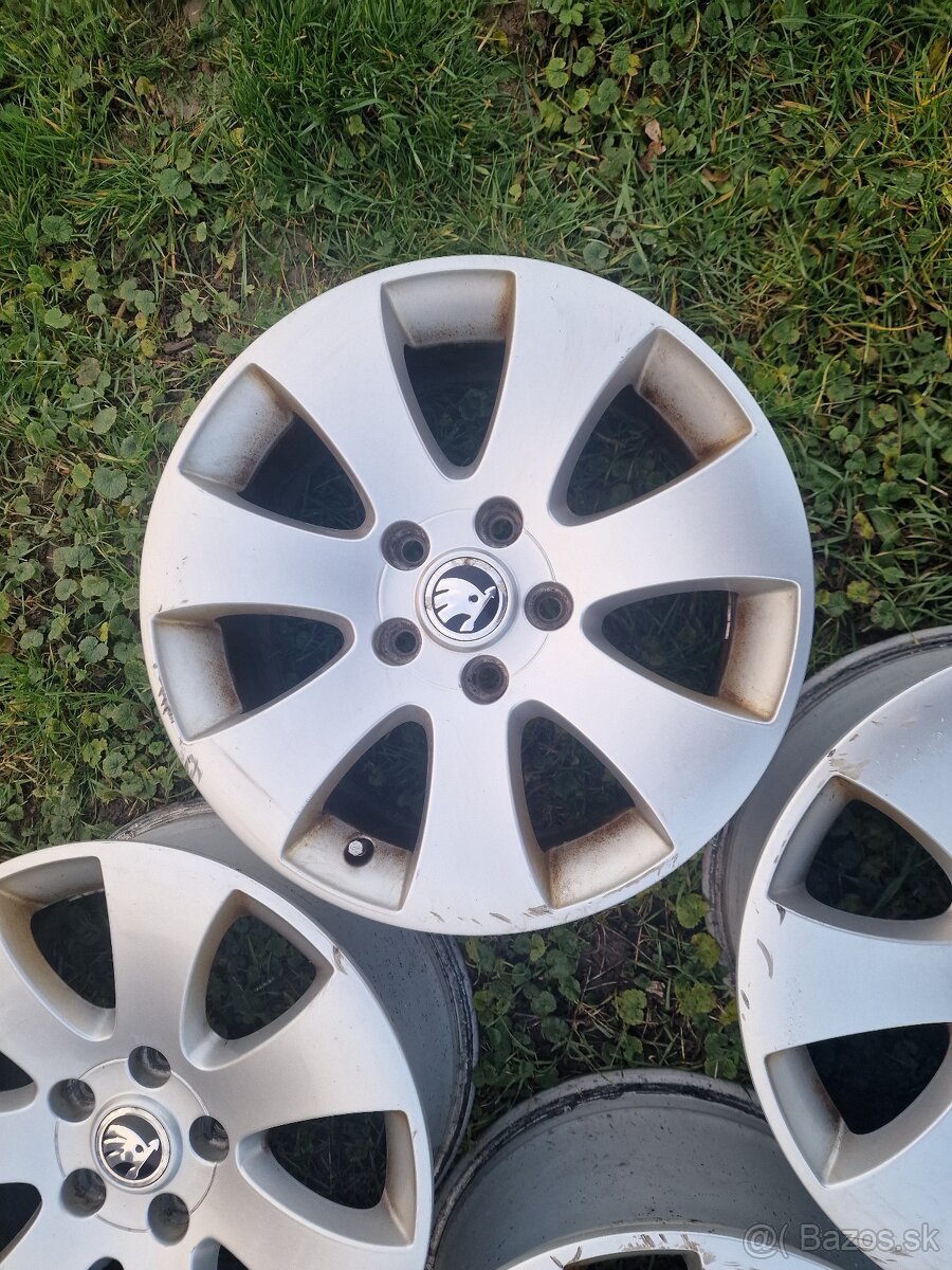 ✅️ Škoda Spectrum ❌️ - 4