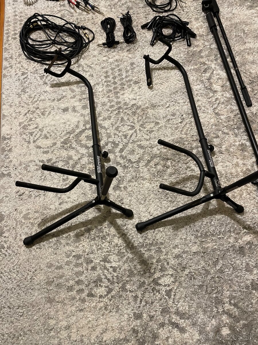 Káble/veci zo skúšobne - 4