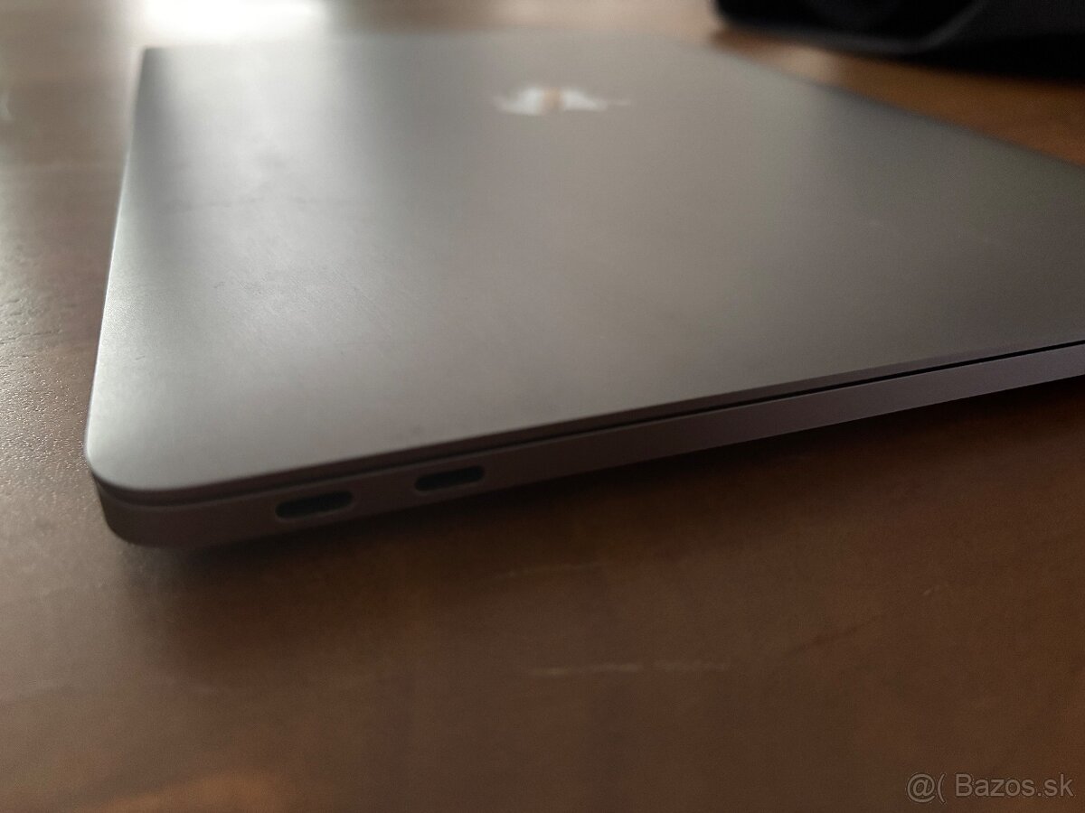 MacBook Pro 2017 - 4