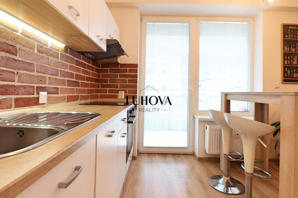 Praktická garsónka v NOVOSTAVBE - 4