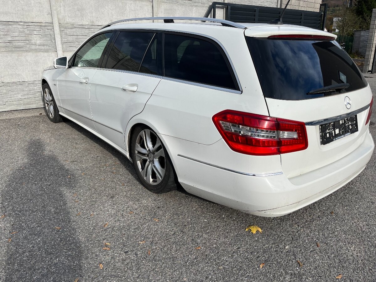 Mercedes Benz E-class W212 - 4