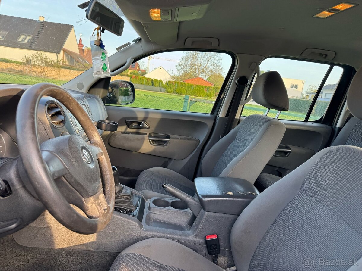 VW AMAROK 2,0 DIESEL 4X4 ŤAŽNÉ KLÍMA