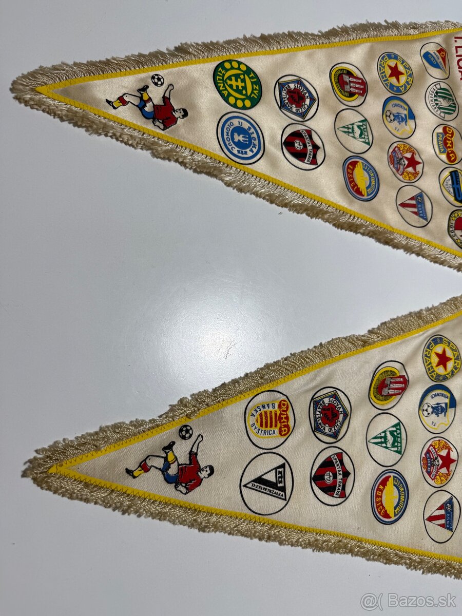 Predam dva ks vlajky Liga ČSSR - 4