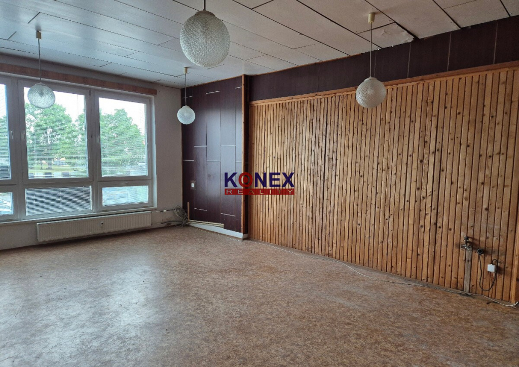 Prenájom obchodného priestoru/kancelárie – Michalovce, ul. H - 4