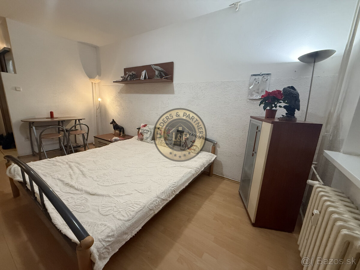 Na predaj s loggiou garsónka v Trnave na Družbe - 4