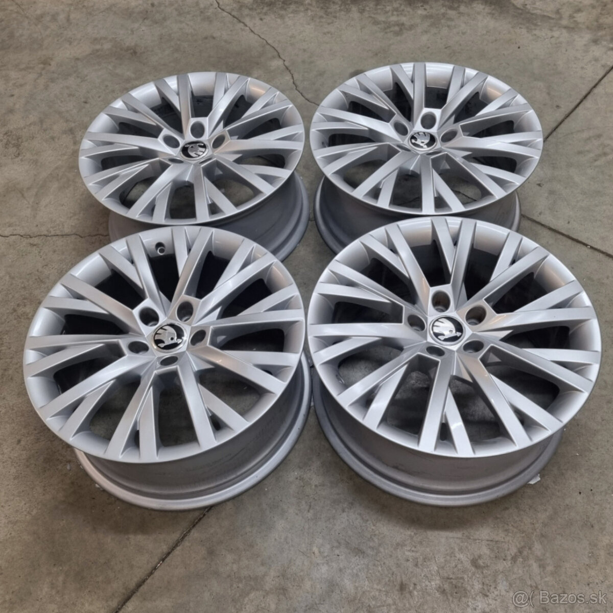 Hliníkové disky 5x112 R18 8J ET44 - 4