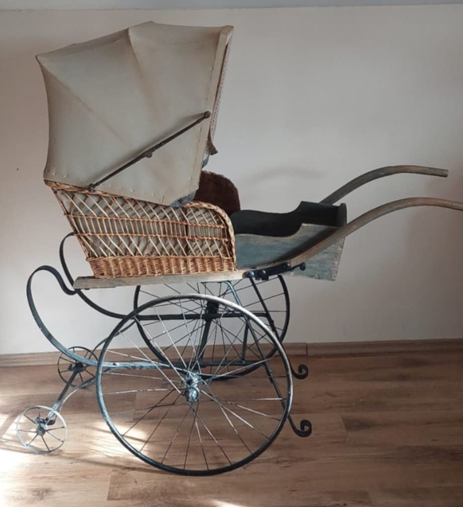 Starožitný kočárek, skládací - 4