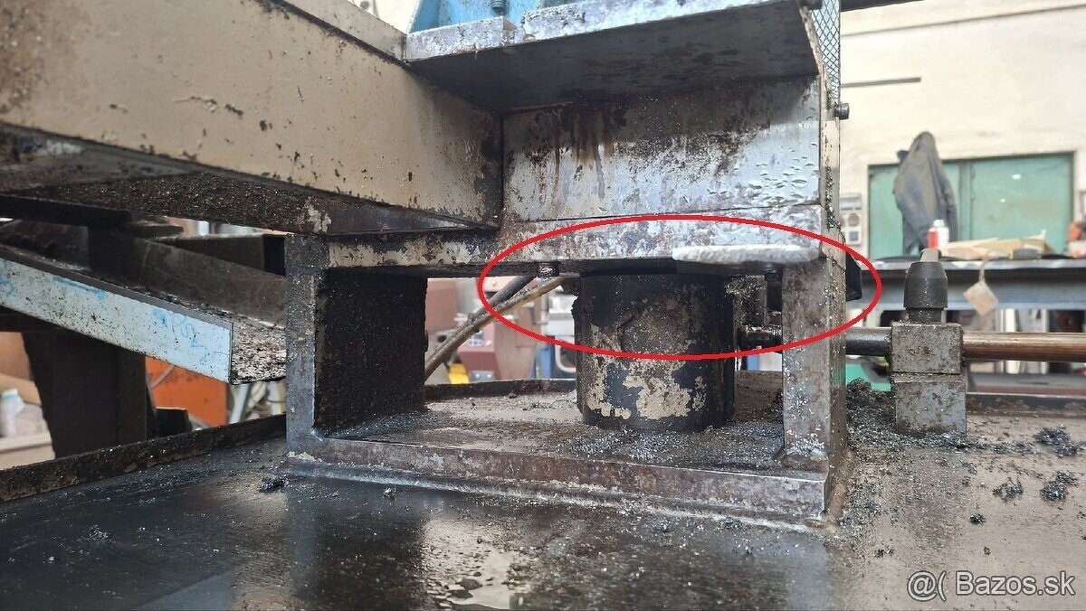 Pásová píla na kov PTX 246 TSA - 4