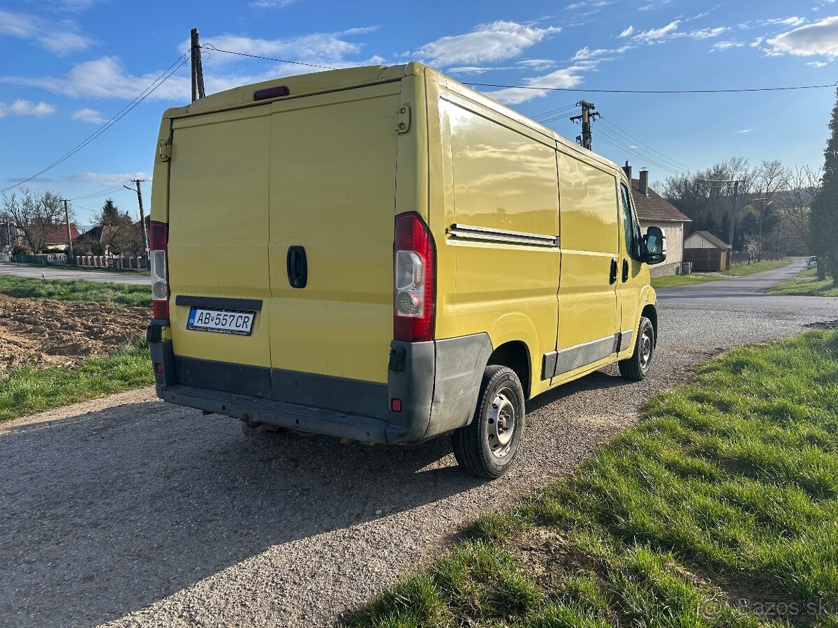 PEUGEOT BOXER 2,2 HDi - 4