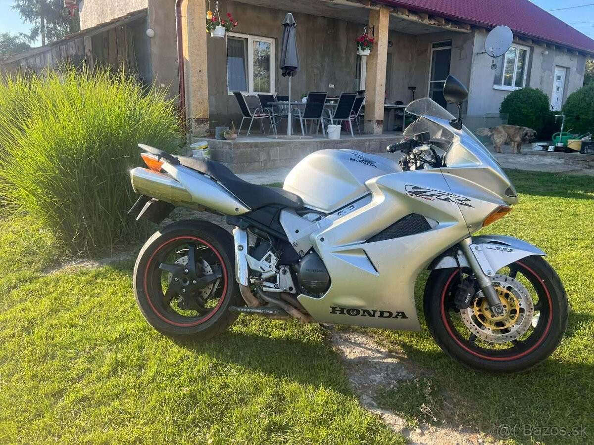 Honda vfr 800 v-tec - 4