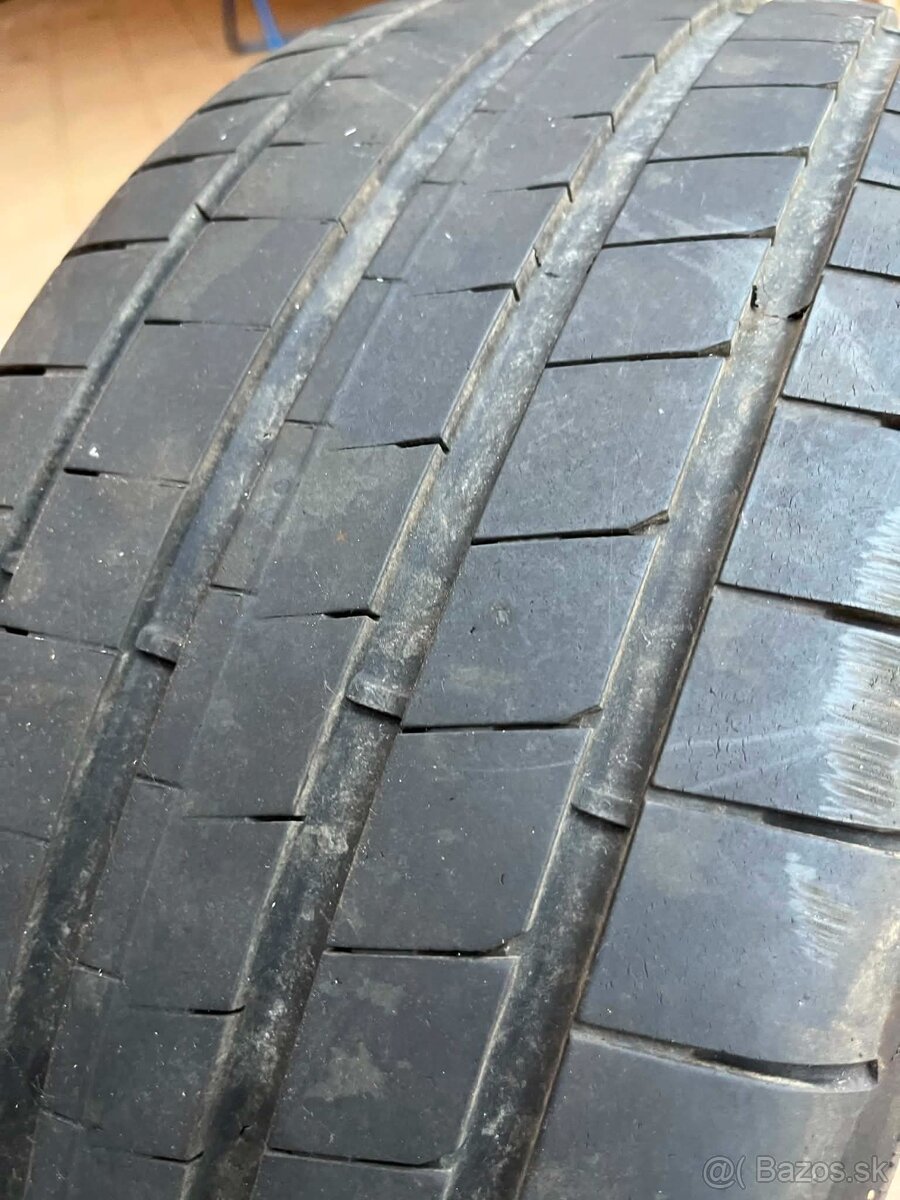 225/45 R17 - 4