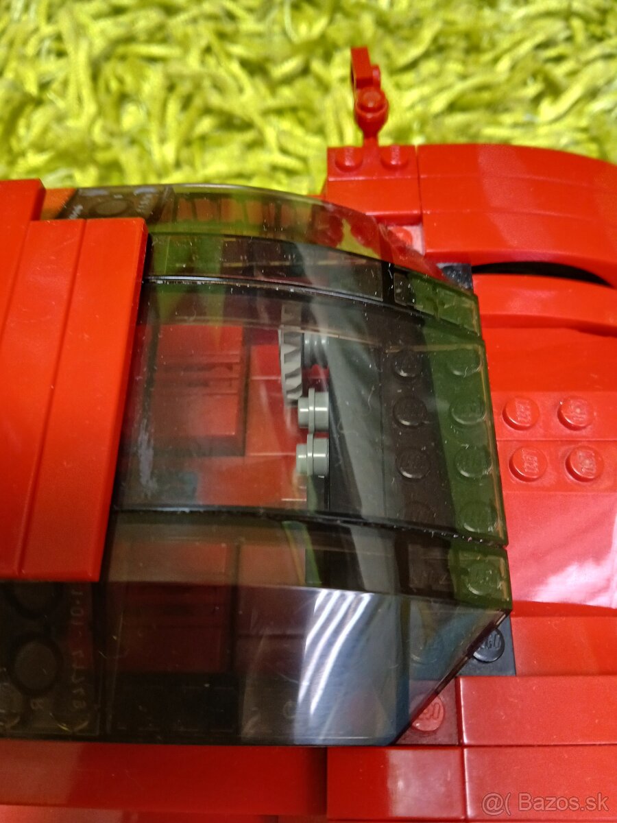 LEGO Enzo Ferrari, model 8652 - 4