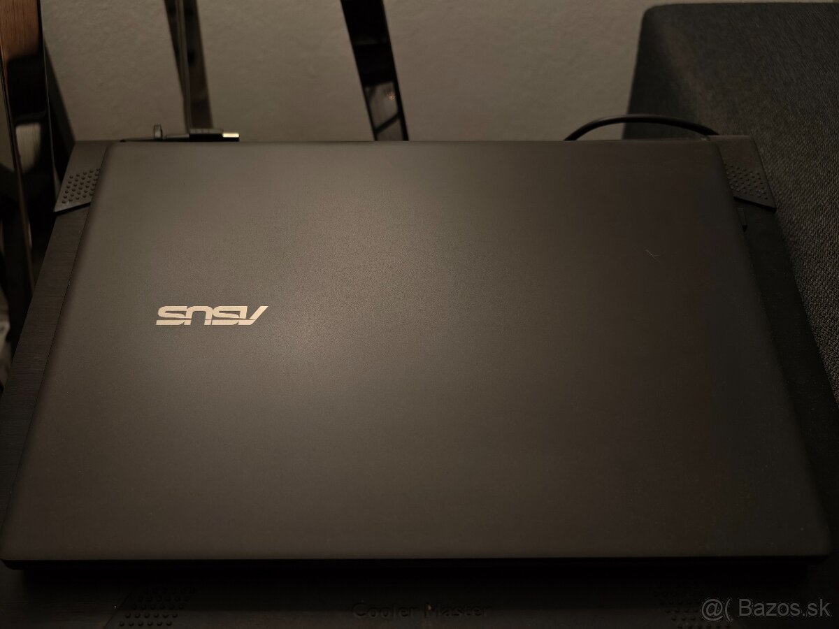 Asus Vivobook Gaming V16 - 4