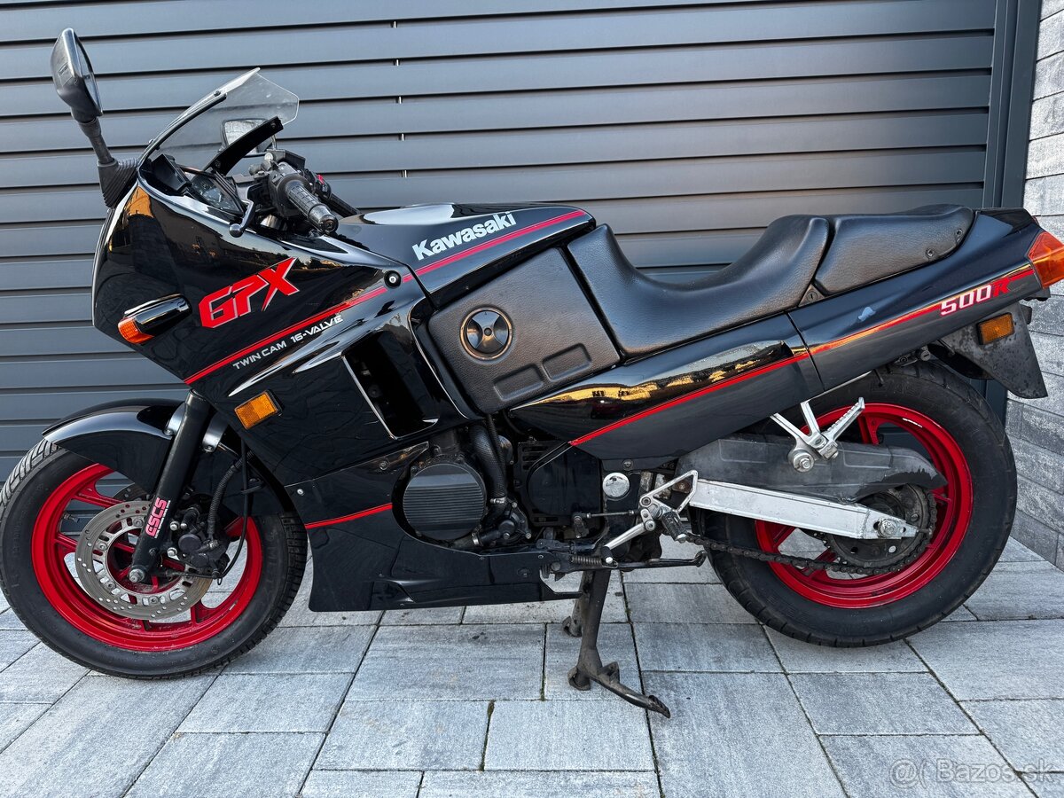 Kawasaki GPX500R - 4