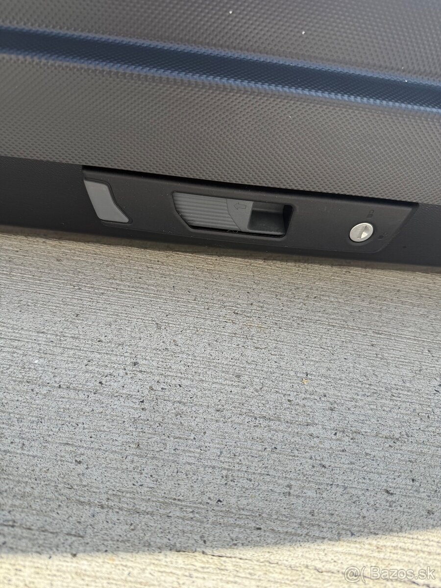 Stresny box Thule + priecne nosniky - 4