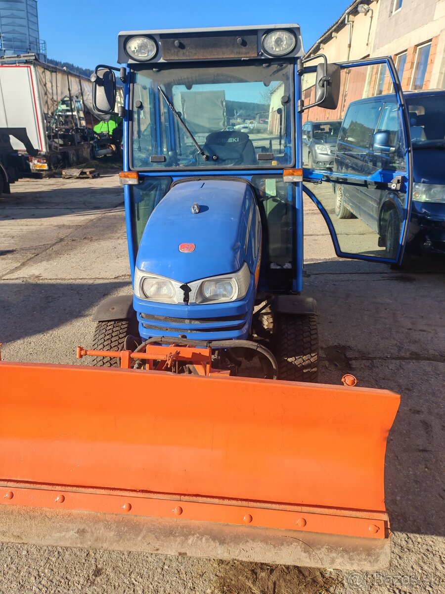 Komunalne ISEKI TH 4335 4x4 - 4