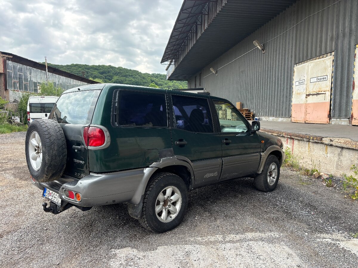 Nissan Terrano 2.7 TDi 92kw 4x4
